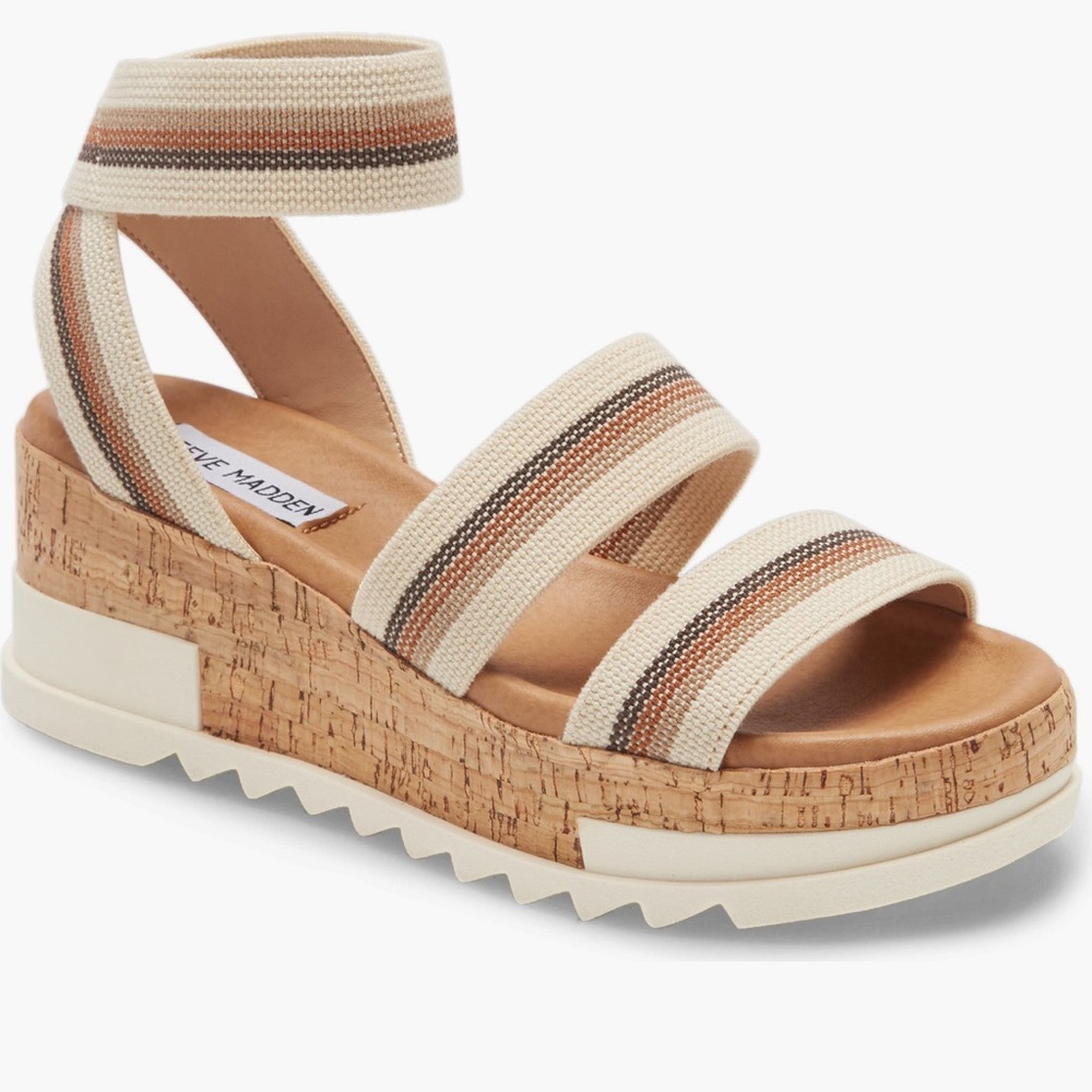 Steve Madden Bandi Platform Wedge
Sandal